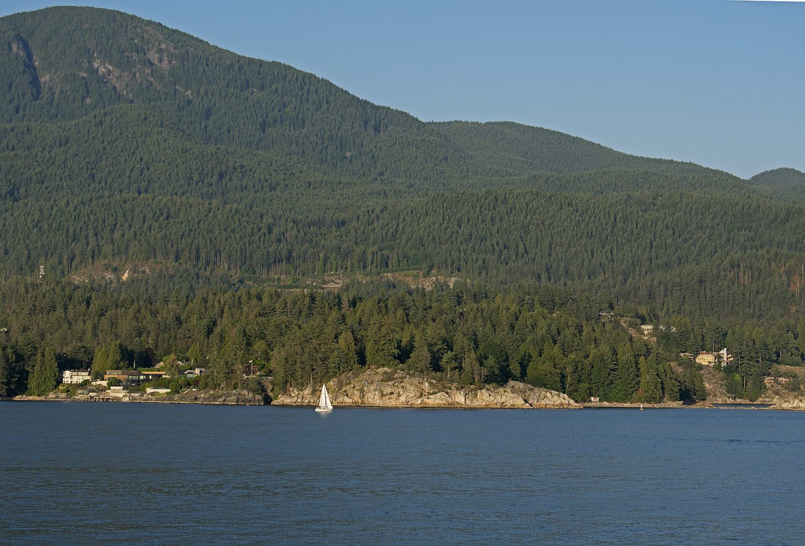 West Vancouver from the ferry (2)